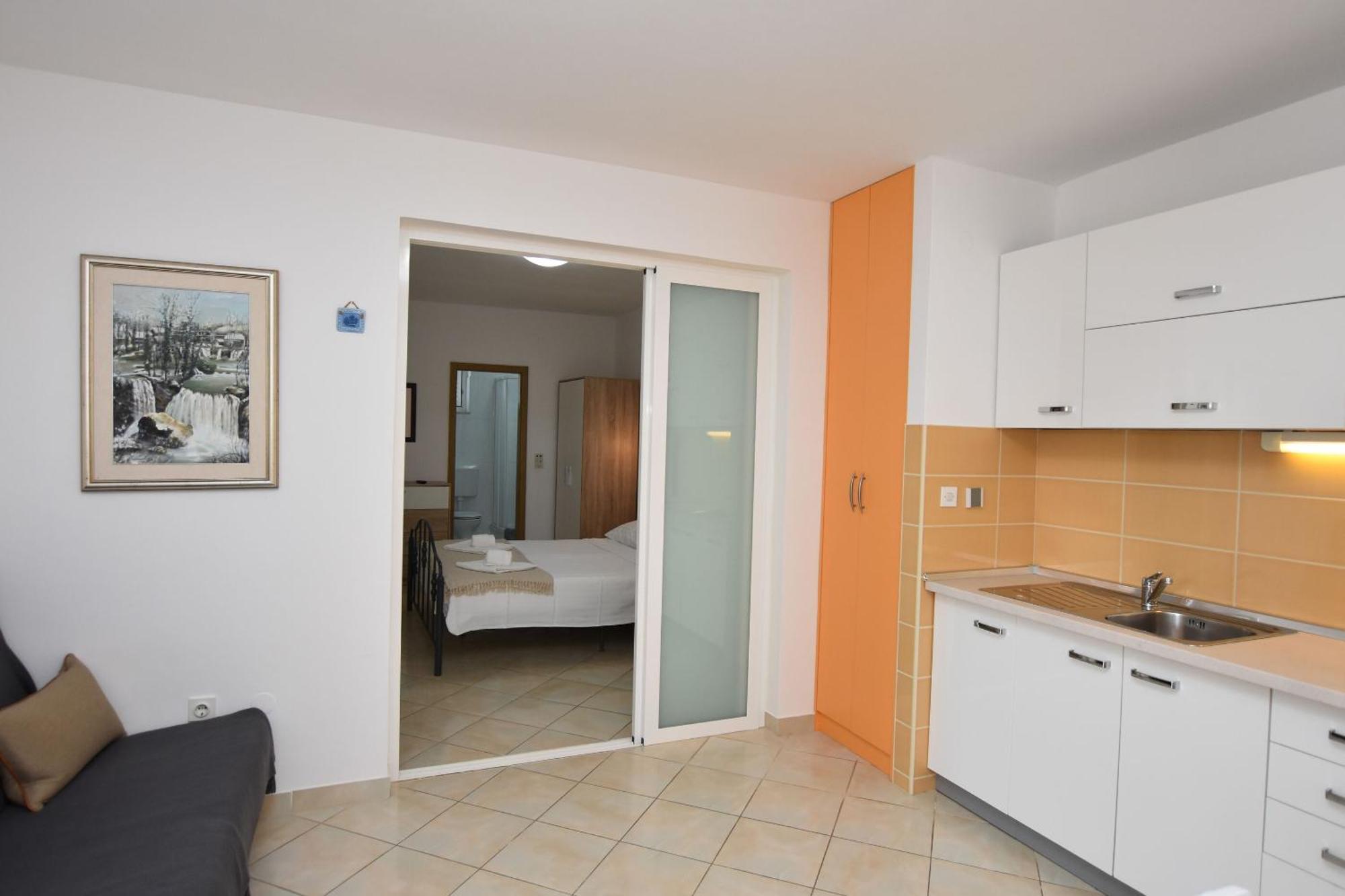 Apartments Eva Primosten Room photo
