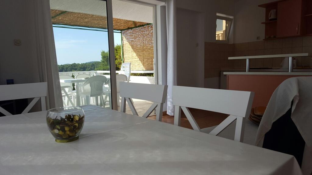 Apartments Eva Primosten Exterior photo